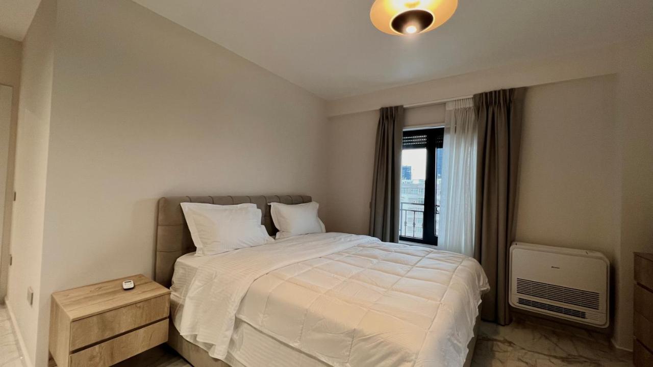 Zeus Tirana Suite Deluxe Екстериор снимка