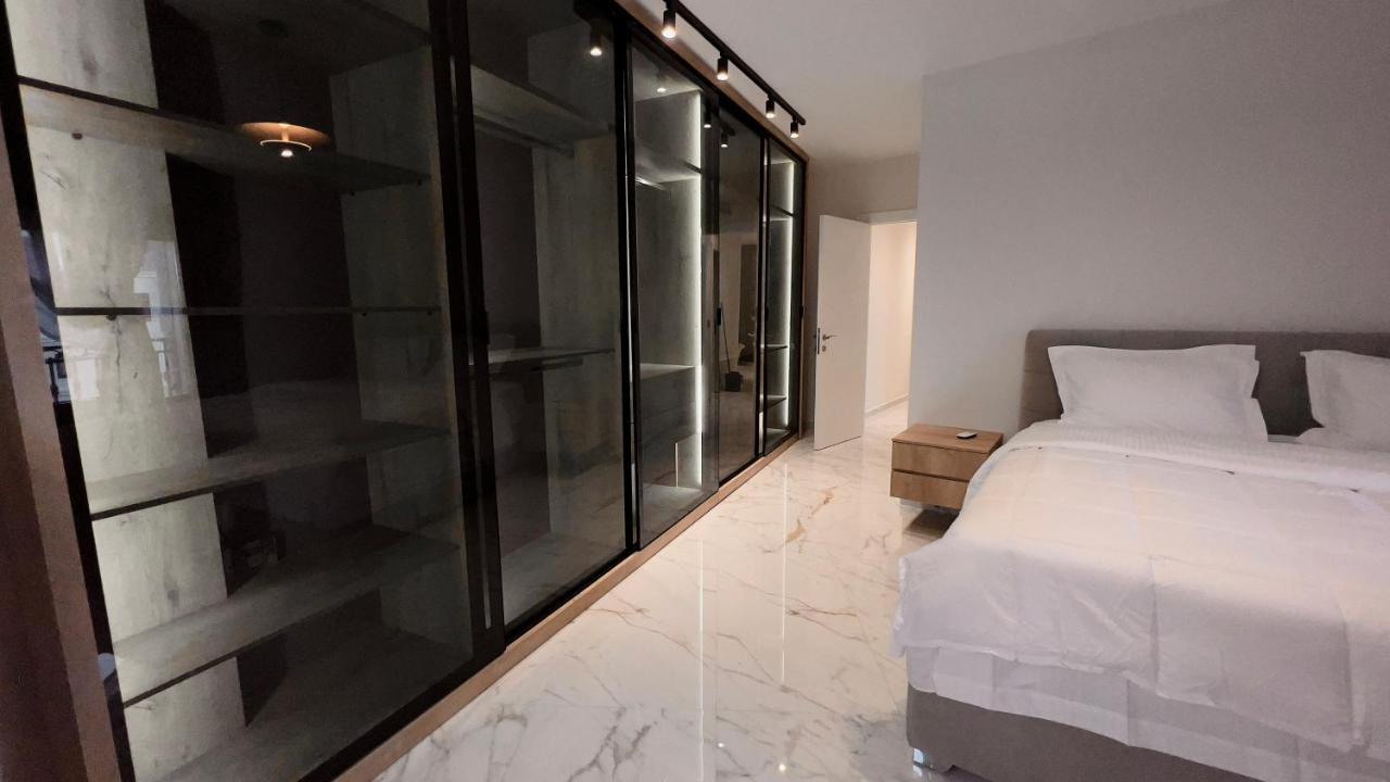 Zeus Tirana Suite Deluxe Екстериор снимка